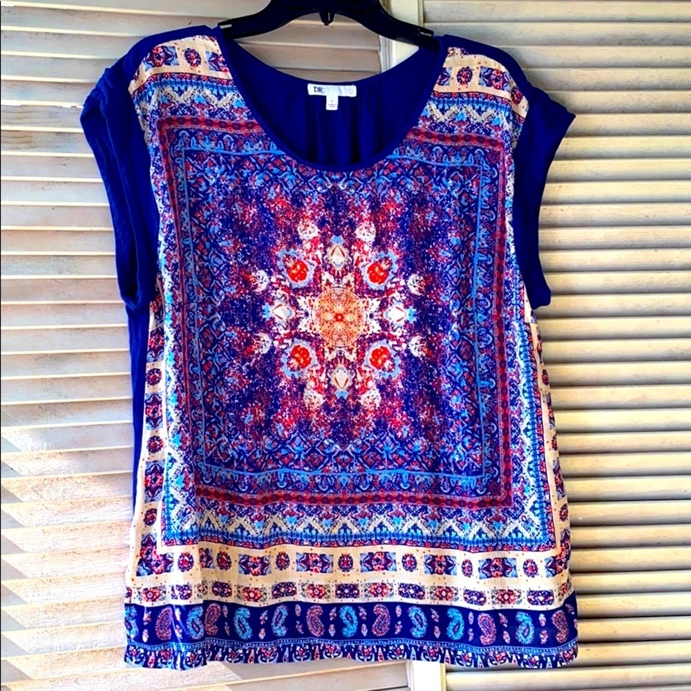 Dr2 dark blue floral Top Size -L